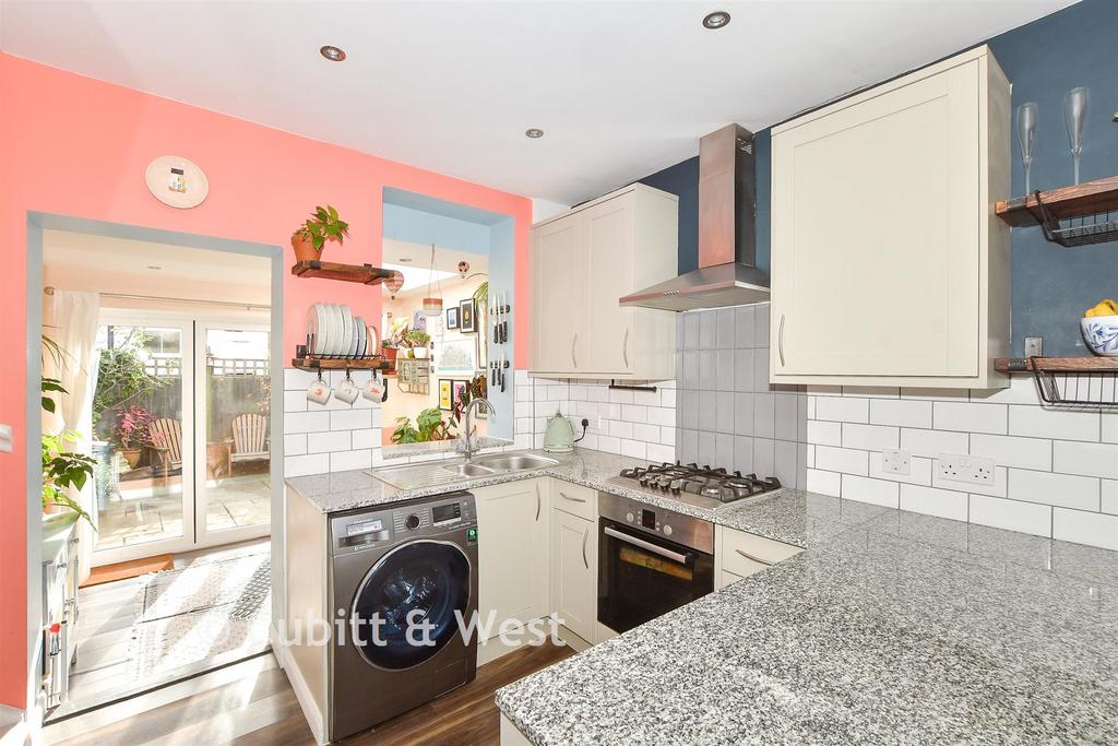 Lounge/ Kitchen