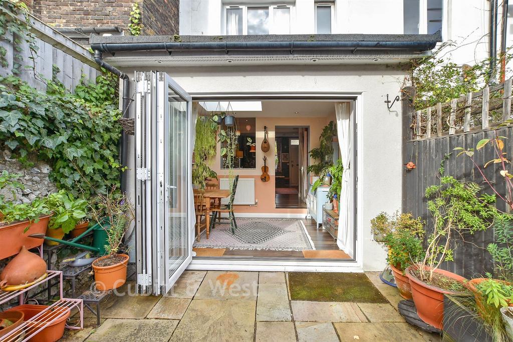 External Lifestyle Photograph