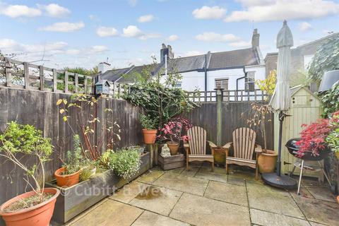 2 bedroom end of terrace house for sale, North Road, Brighton, East Sussex