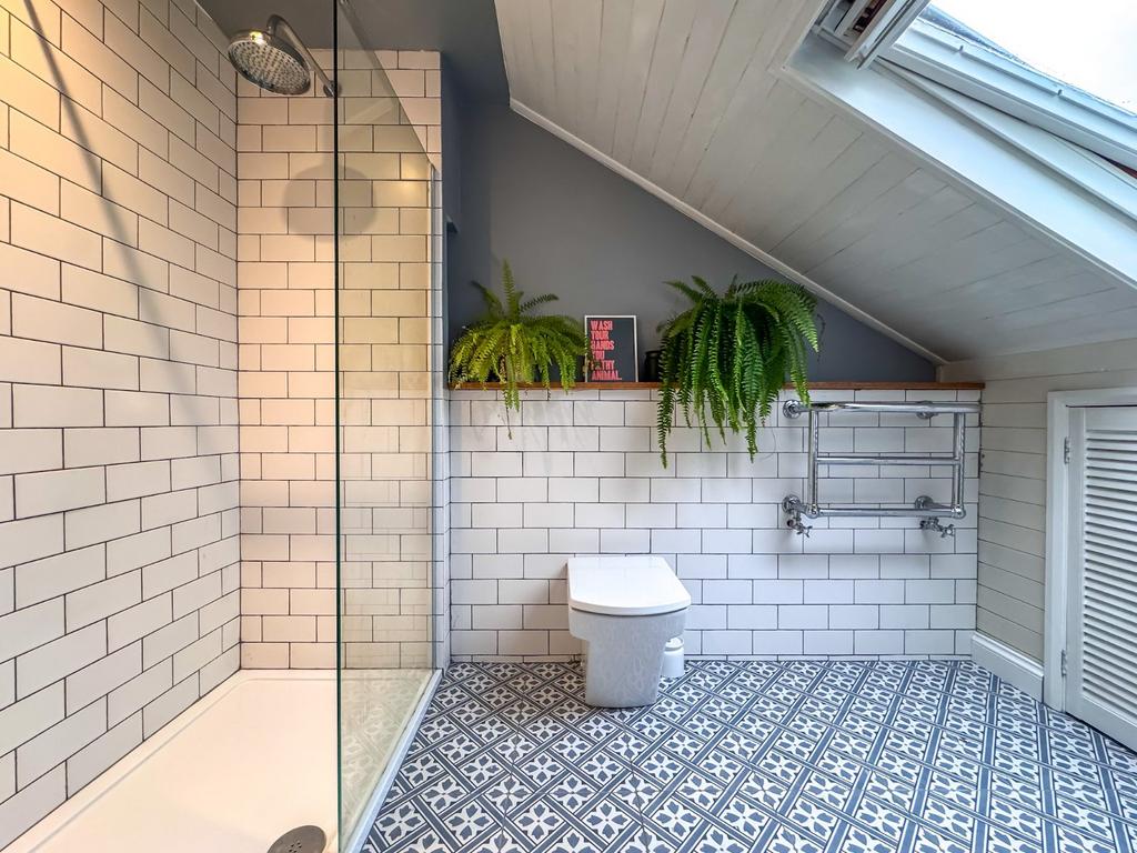 Ensuite