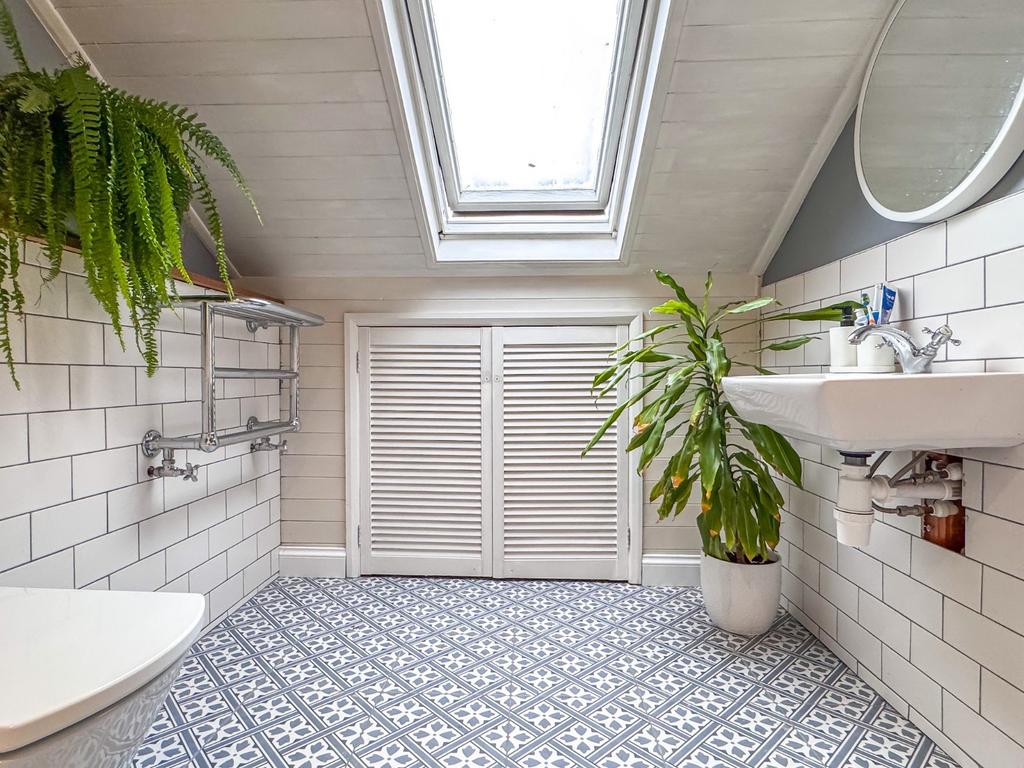 Ensuite