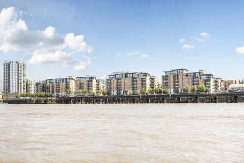 2 bedroom flat to rent, Glaisher Street, Stretton Mansions Glaisher Street, SE8