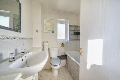 3 bedroom semi-detached house for sale, Brancaster Drive, London, NW7