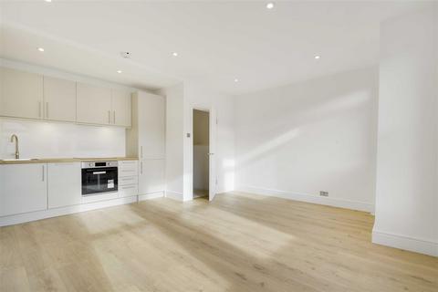 2 bedroom flat for sale, Wardo Avenue, London