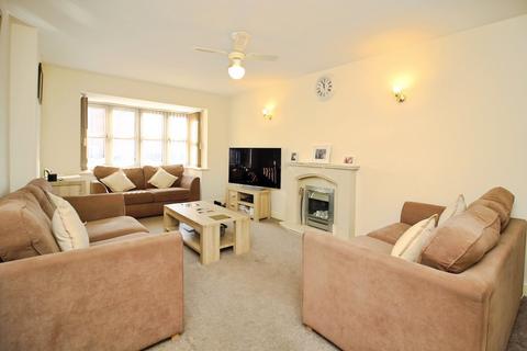 4 bedroom detached house for sale, Southside Road, Leicester, LE3