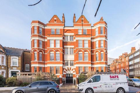 Hamlet Gardens, Ravenscourt Park, London, W6
