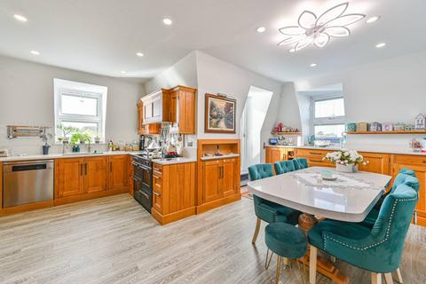 undefined, St Martins Lane, Beckenham, BR3