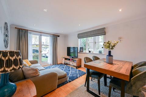 2 bedroom flat for sale, Brompton Park Crescent, West Brompton, London, SW6