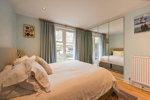 2 bedroom flat for sale, Brompton Park Crescent, West Brompton, London, SW6
