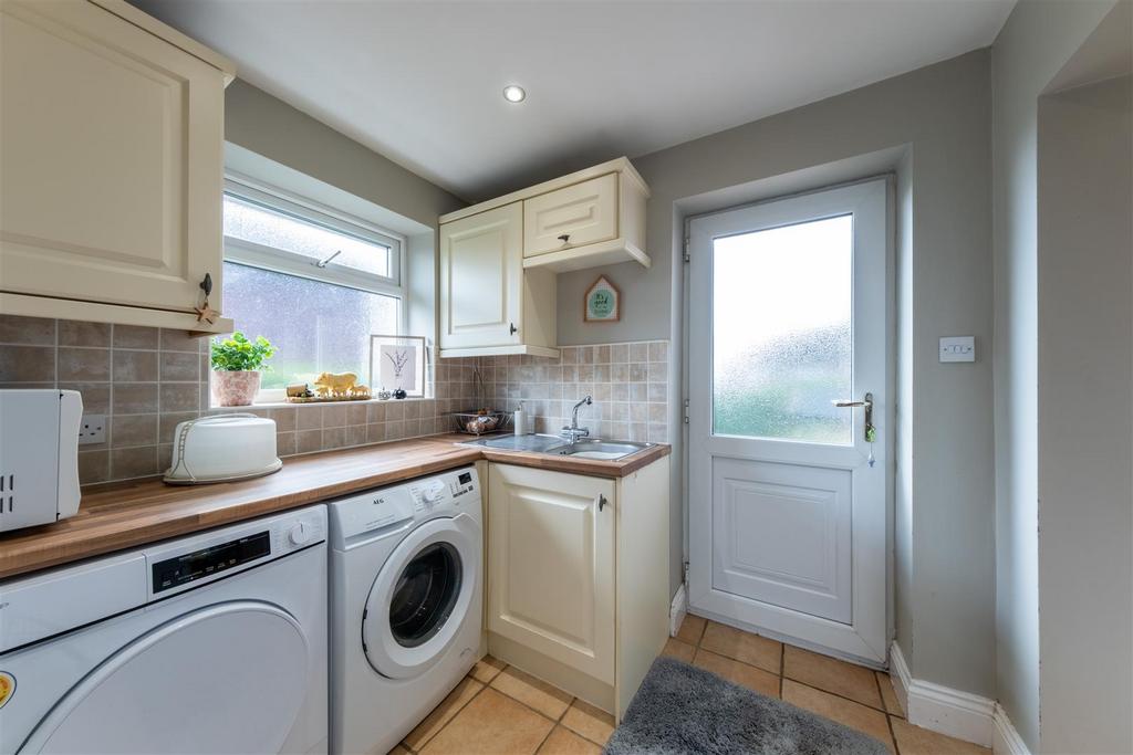 12 Rowlands View-018.jpg