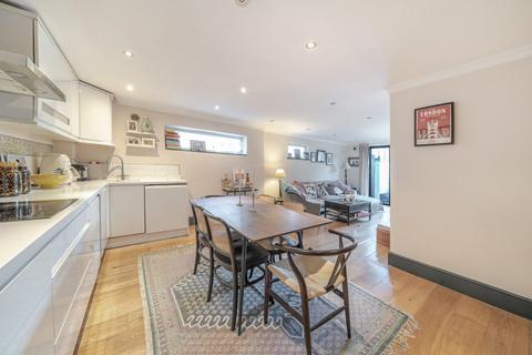 1 bedroom flat for sale, Lavender Hill, Battersea, London, SW11