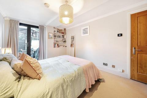 1 bedroom flat for sale, Lavender Hill, Battersea, London, SW11