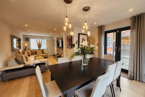 4 bedroom detached house for sale, Upchurch Walk, Margate CT9