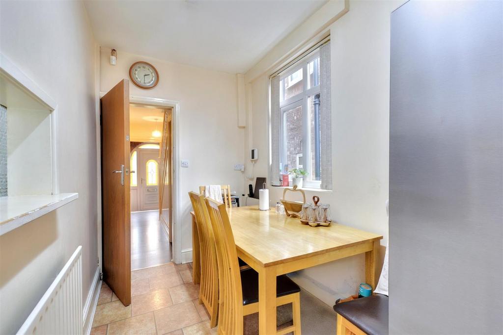 Kitchen (1).jpeg