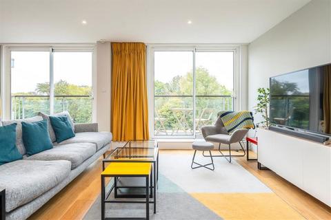 Flat 20, 20 Palmers Road, London, E2 0SZ