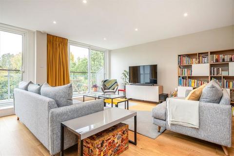 Flat 20, 20 Palmers Road, London, E2 0SZ