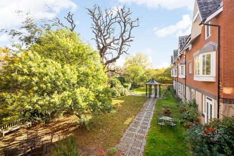 undefined, Half Moon Lane, Herne Hill, SE24