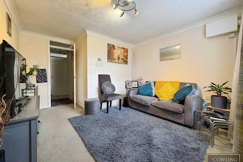 1 bedroom maisonette for sale, Broxted End, Wickford, Essex