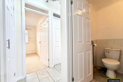 1 bedroom maisonette for sale, Broxted End, Wickford, Essex