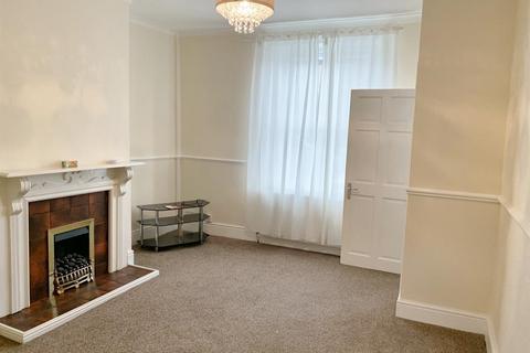 1 bedroom end of terrace house to rent, Frances Street, Brighouse, HD6 2DU