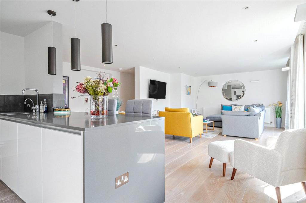 Kitchen/Dining