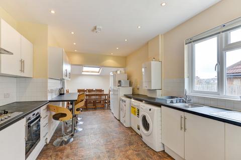 8 bedroom house to rent, Hollingbury Place, Brighton BN1