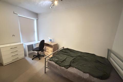 6 bedroom house to rent, Regent Terrace, Leeds LS6