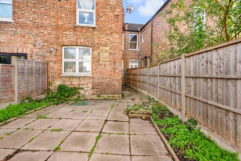 undefined, Perth Road, N22