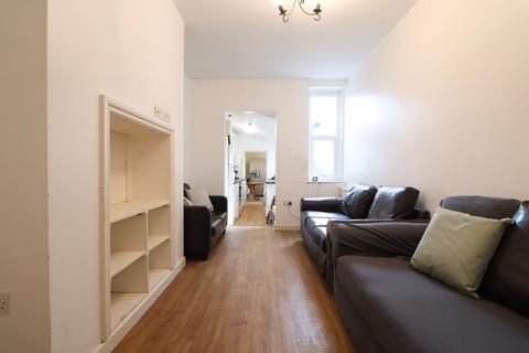 8 bedroom terraced house to rent, Hampton Road, Bristol, BS6