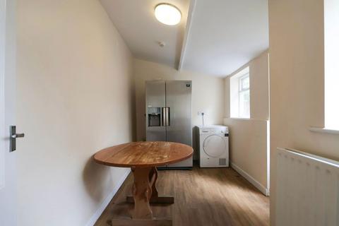 8 bedroom terraced house to rent, Hampton Road, Bristol, BS6