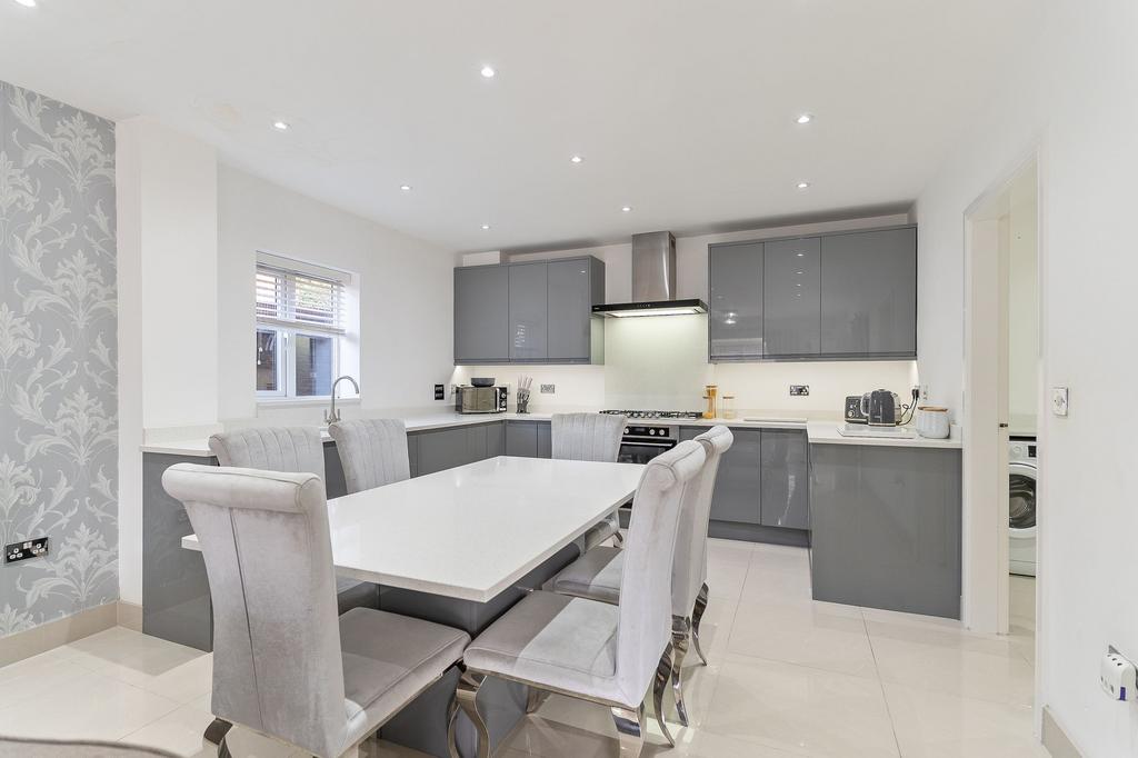 Kitchen/Family room