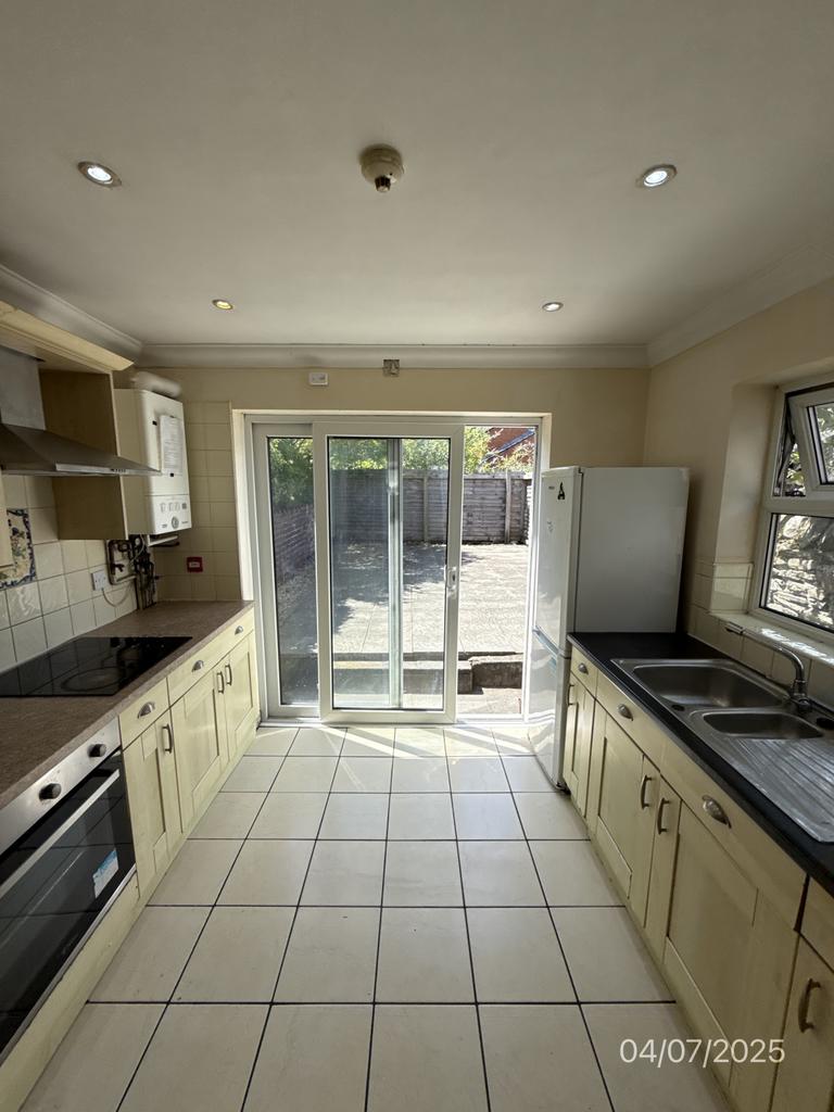 7 bedroom Terraced for rent