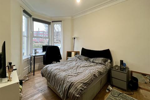 undefined, Ashleigh Grove, Jesmond
