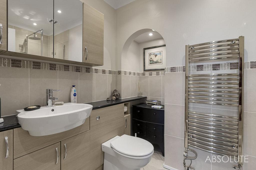 Ensuite