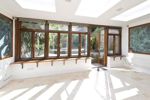 2 bedroom flat for sale, Lanhill Road, London W9