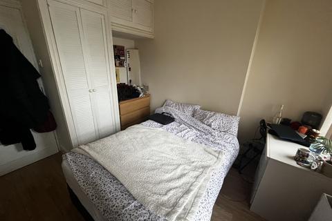 7 bedroom end of terrace house to rent, May Street