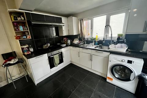 7 bedroom end of terrace house to rent, May Street