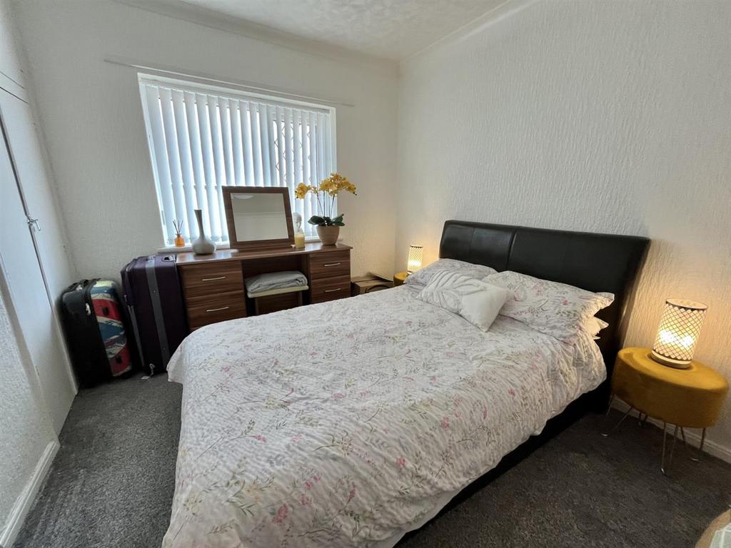 Bedroom 2.jpg
