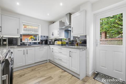 4 bedroom detached house for sale, Camomile Road, Rush Green, RM7