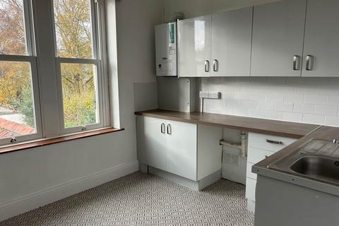 3 bedroom flat to rent, Clarence Grove Road, Weston-super-Mare, North Somerset