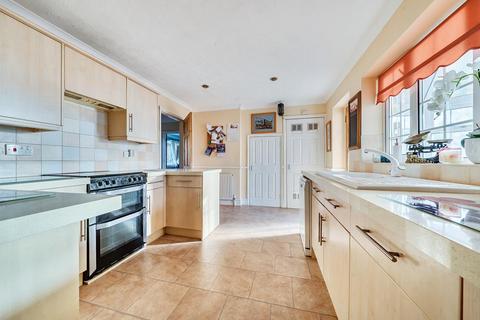 4 bedroom detached house for sale, Southlands,  Aston,  OX18