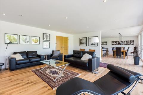 4 bedroom detached house to rent, Ham Island, Old Windsor, Windsor, Berkshire, SL4