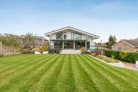 4 bedroom detached house to rent, Ham Island, Old Windsor, Windsor, Berkshire, SL4