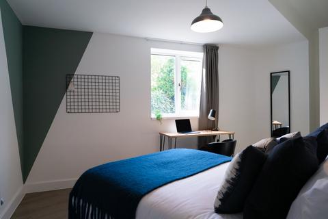 1 bedroom in a house share to rent, Claremont Road, Manchester M14