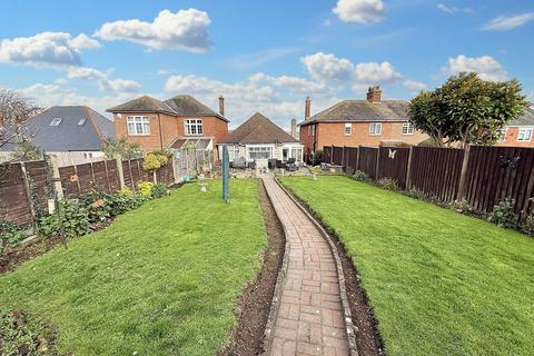 undefined, Radipole