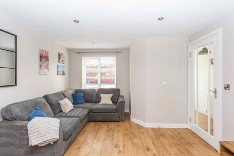 3 bedroom end of terrace house for sale, 101 Milligan Drive, Edinburgh EH16 4XD