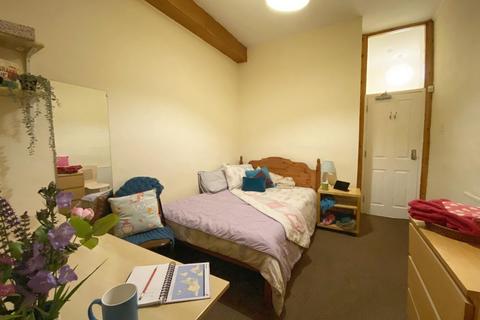 8 bedroom house to rent, Ash Grove, Leeds LS6