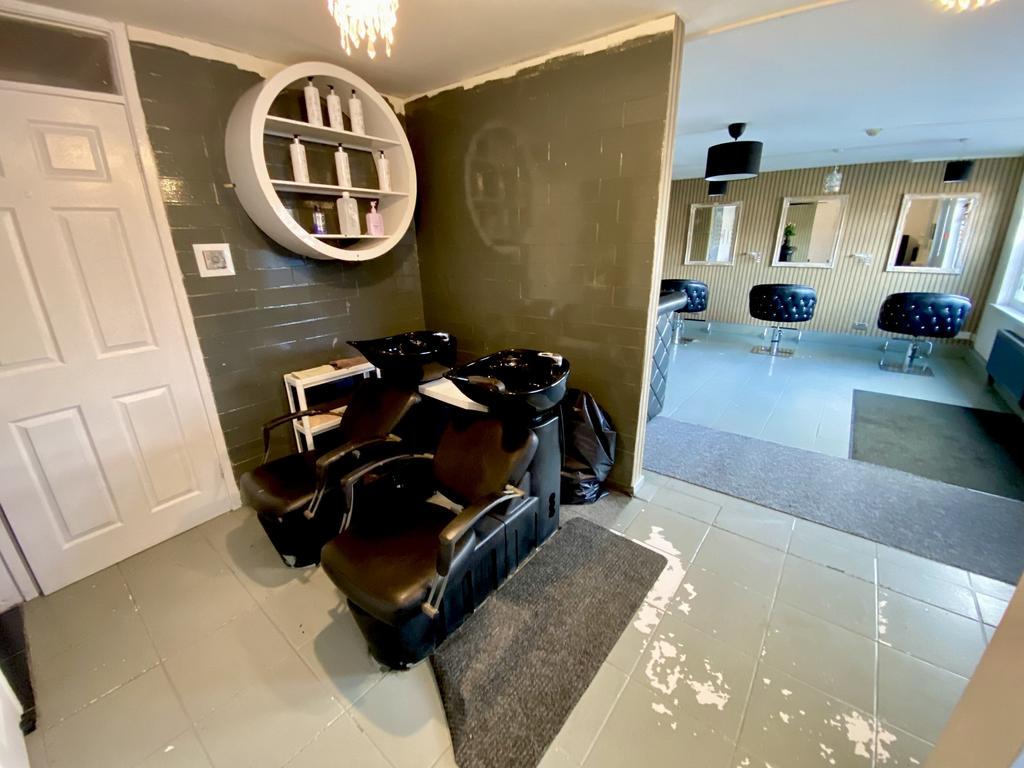 A1 salon unit