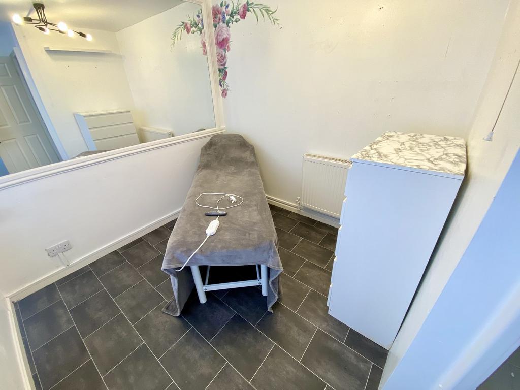 A1 salon unit