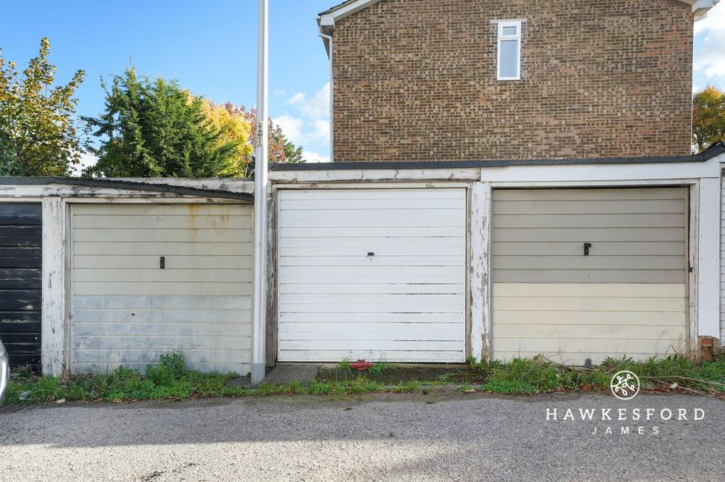 Warlingham Close, Rainham - Garage